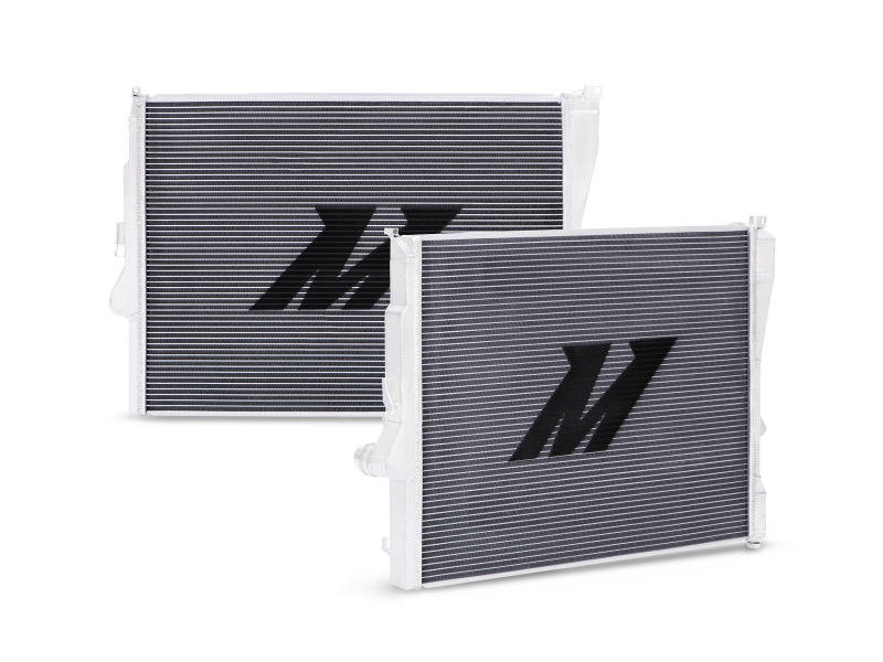 Mishimoto 99-06 BMW 323i/323i/328i/330i Performance Aluminum Radiator