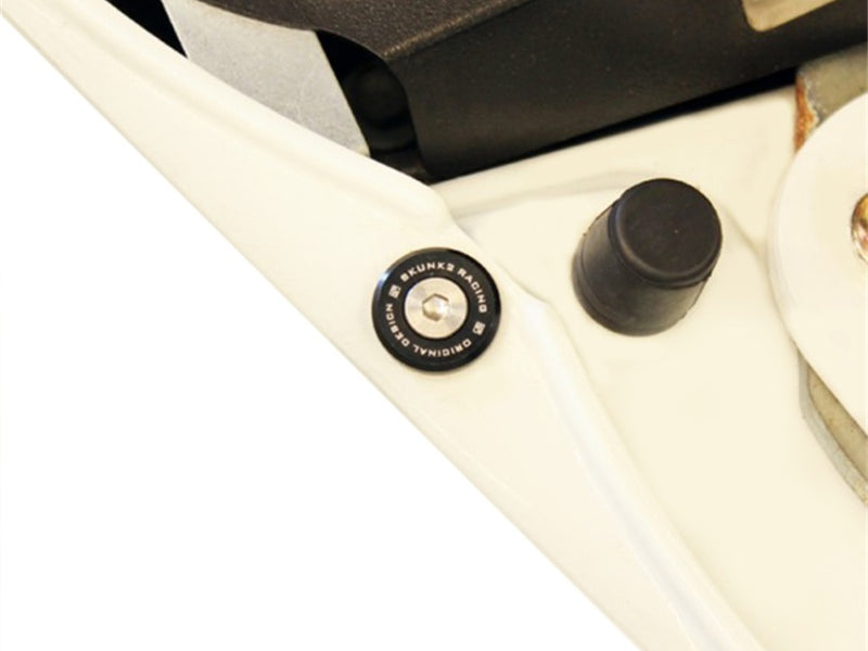 Skunk2 Large Fender Black Anodized Washer Kit (6 Pcs.)